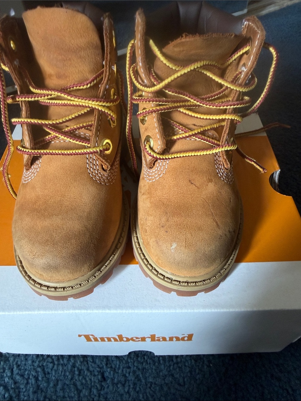 Timberland toddler size 8 Wheat Nubuck Lace-Up Work Boots with Two-Tone Laces